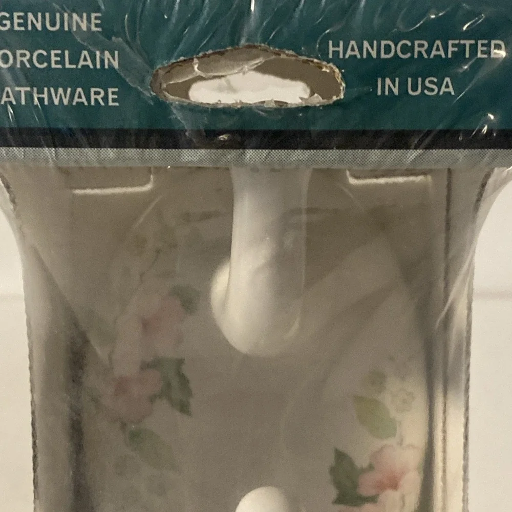 Vintage LENAPE Double Robe Hook White Porcelain with Blossoms Flowrrs New -T